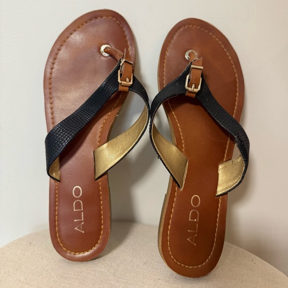ALDO Black and Gold Leather Sandals (US 8) - Picture 2 of 6